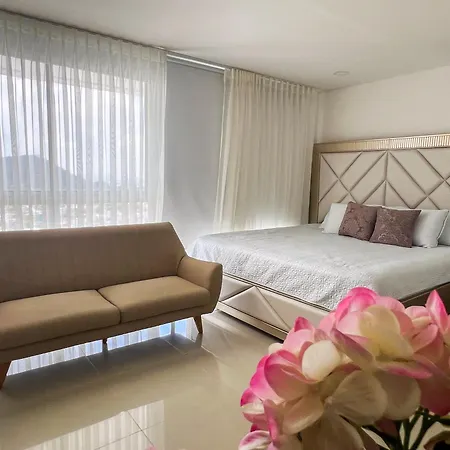 Duplex With Stunning Views, Near Walled And Apartment