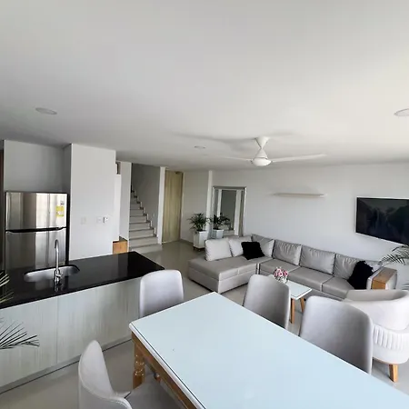 Duplex With Stunning Views, Near Walled And * Cartagena
