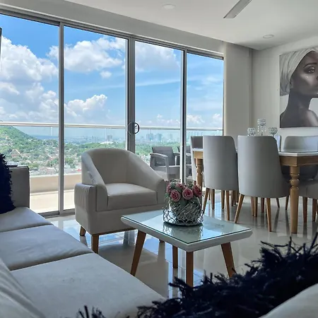 Duplex With Stunning Views, Near Walled And