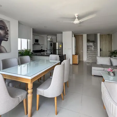 Apartment Duplex With Stunning Views, Near Walled And