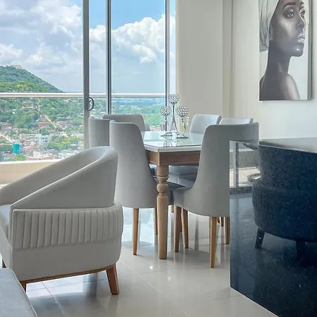 Duplex With Stunning Views, Near Walled And * Cartagena
